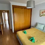 Sunny Baleal Ferrel (Leiria)